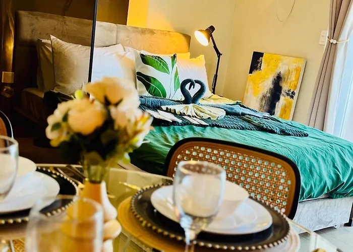 Cozy Unit With Balcony Netflix Walk To Venice Mall