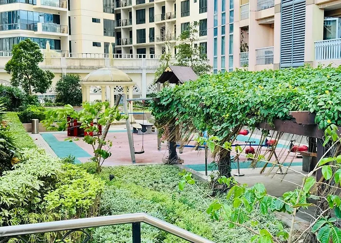 Cozy Unit With Balcony Netflix Walk To Venice Mall
